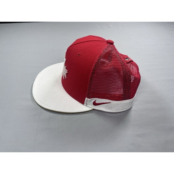 Nike True Hockey Canada Mesh Snapback Hat Red White Maple Leaf Trucker OSFA - Picture 5 of 8